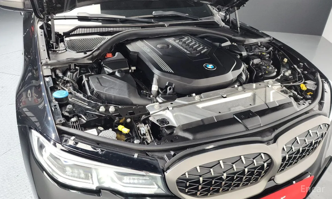 Photo 6 - BMW 3 Series