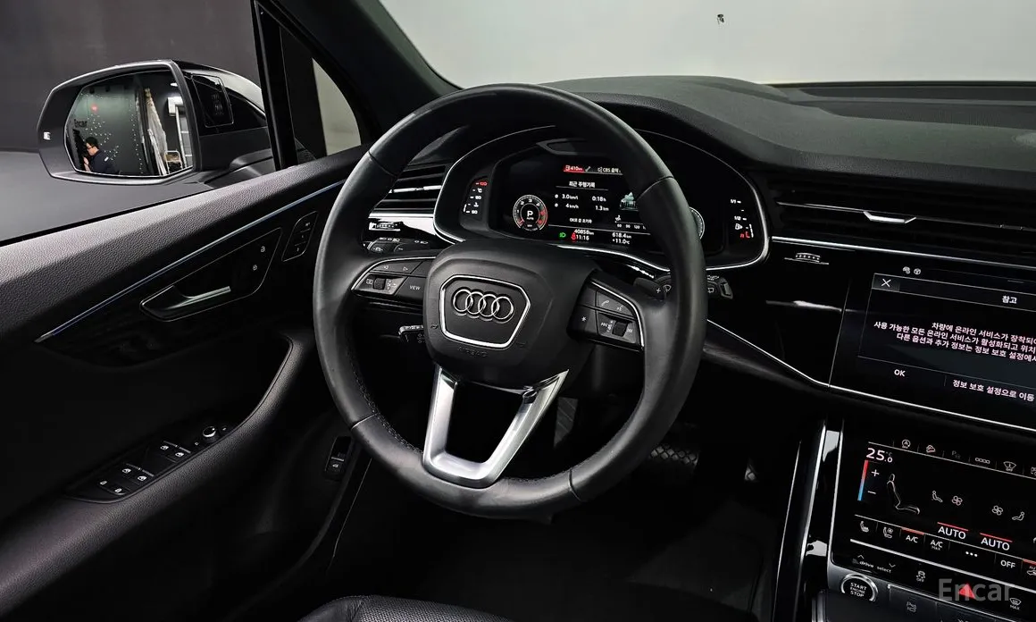 Фото 13 - Audi Q7