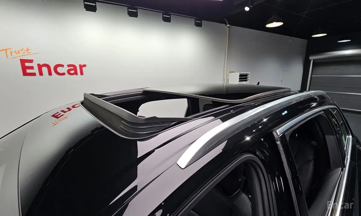 Фото 17 - Audi Q7