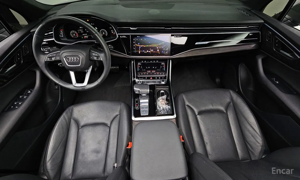 Фото 7 - Audi Q7