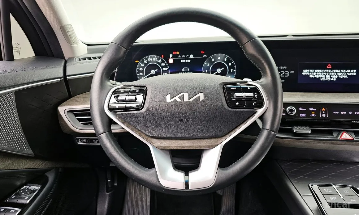 Фото 13 - Kia K8