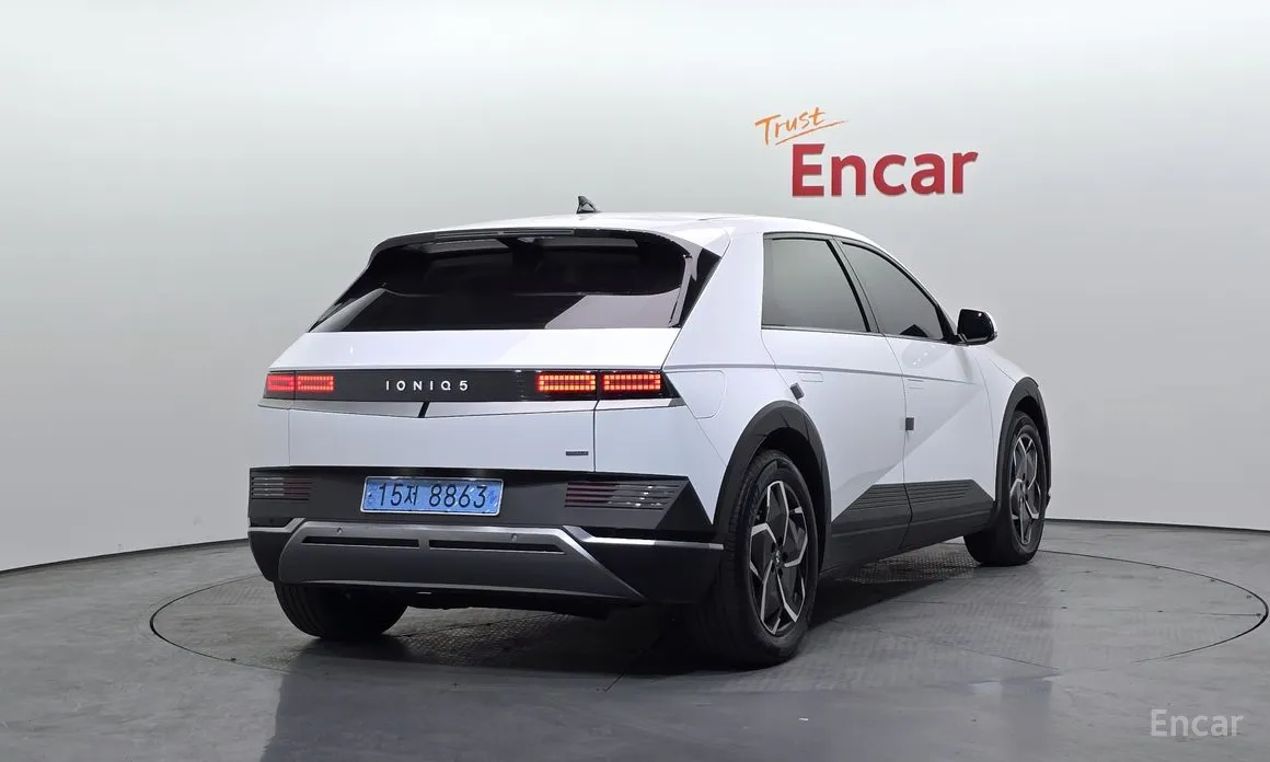 Фото 2 - Hyundai Ioniq 5