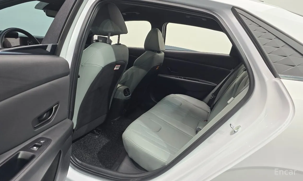 Фото 12 - Hyundai Avante