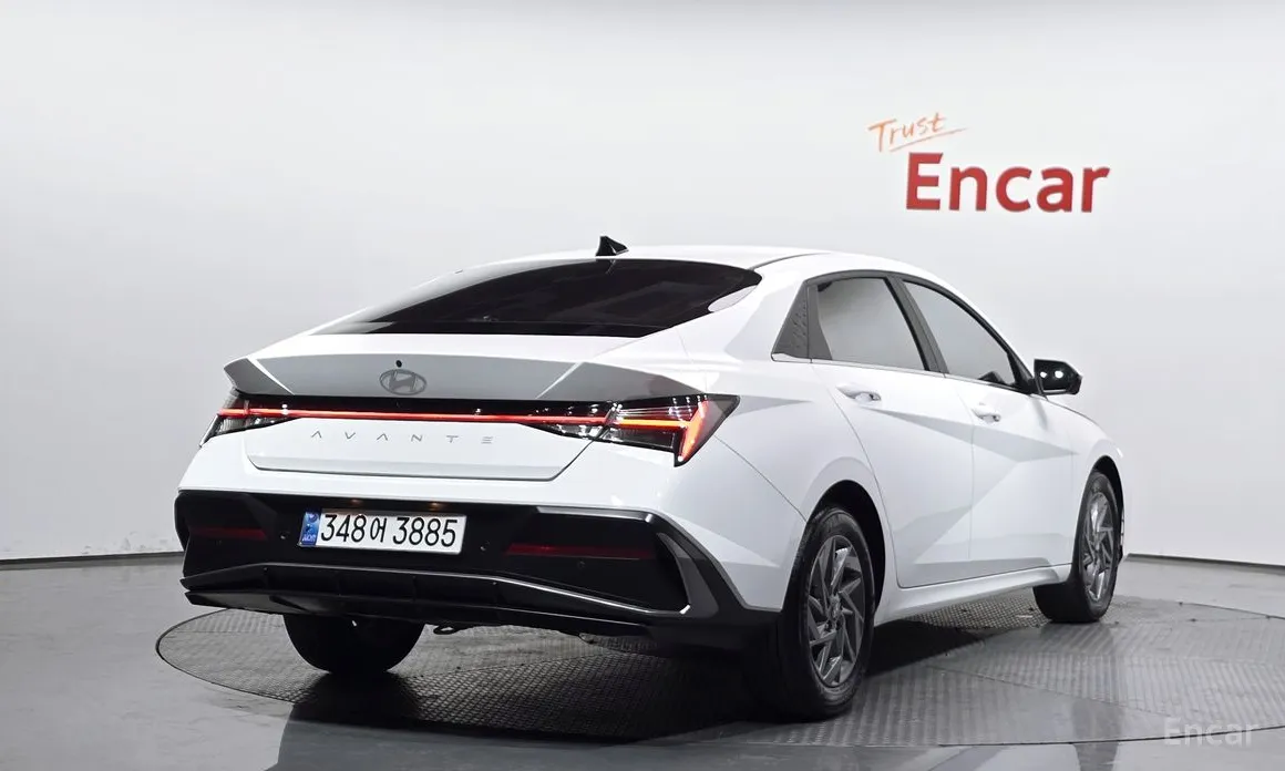 Фото 2 - Hyundai Avante