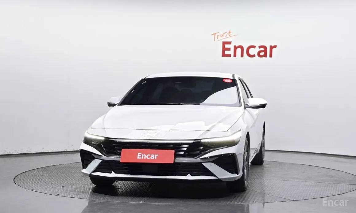 Фото 3 - Hyundai Avante