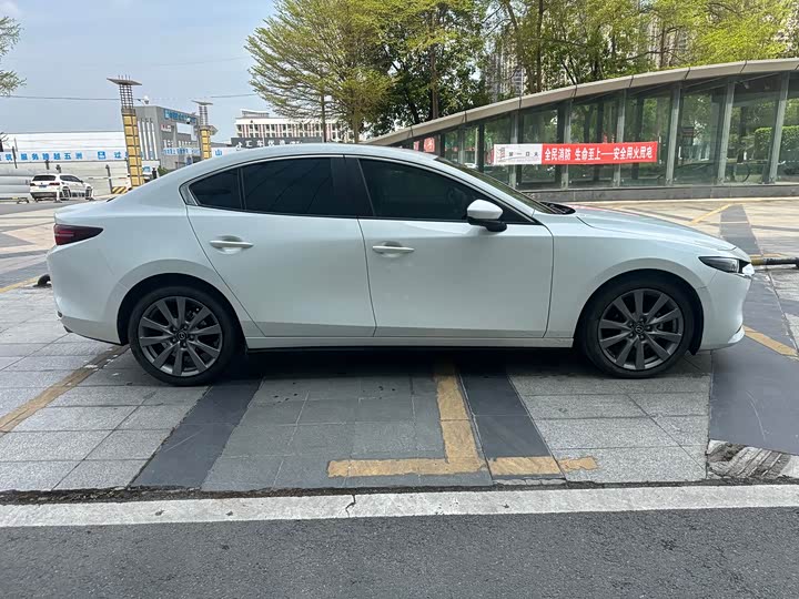 Фото 4 - Mazda 3 (Axela)