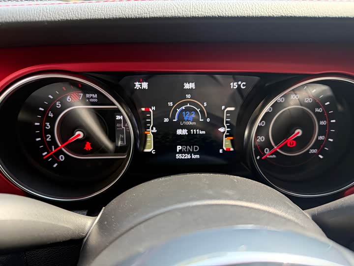 Фото 4 - Jeep Wrangler