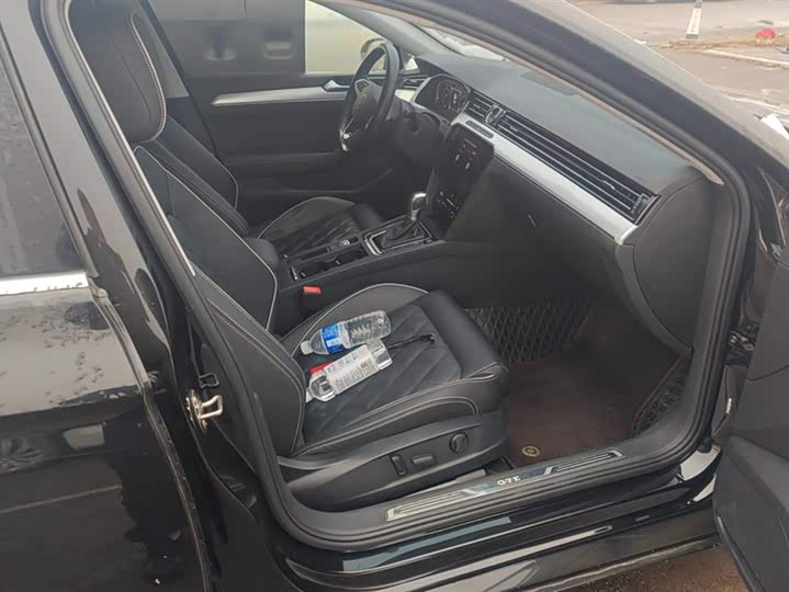 Фото 8 - Volkswagen Magotan GTE Hybrid