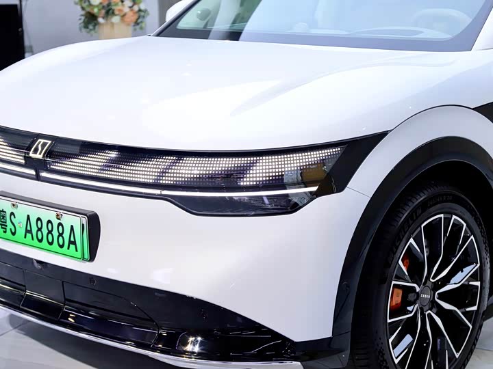 Фото 9 - Zeekr 7X