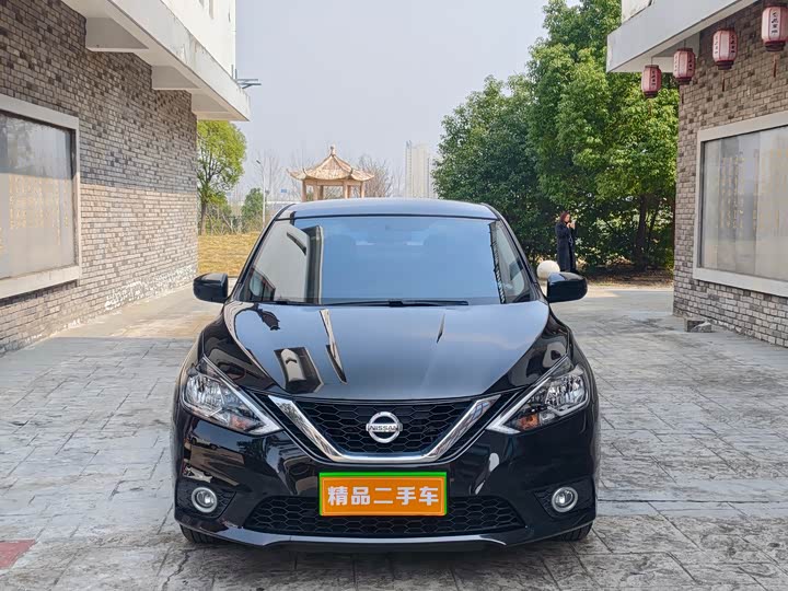 Фото 2 - Nissan Sylphy