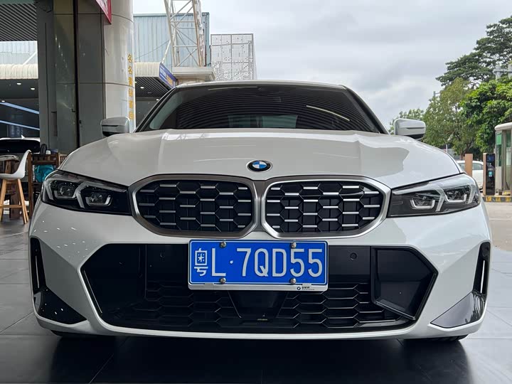 Фото 2 - BMW 3 Series