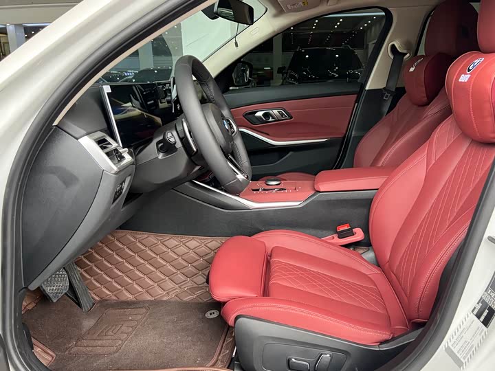 Фото 3 - BMW 3 Series