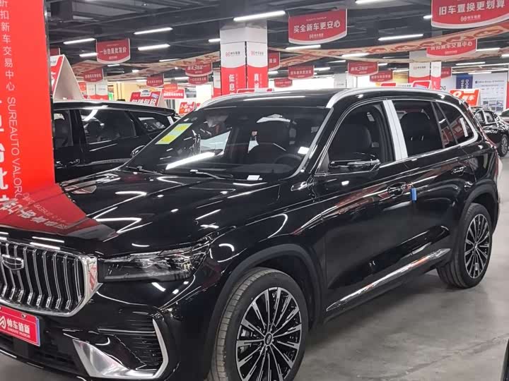 Фото 3 - Geely Monjaro