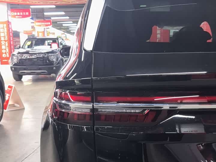 Фото 6 - Geely Monjaro