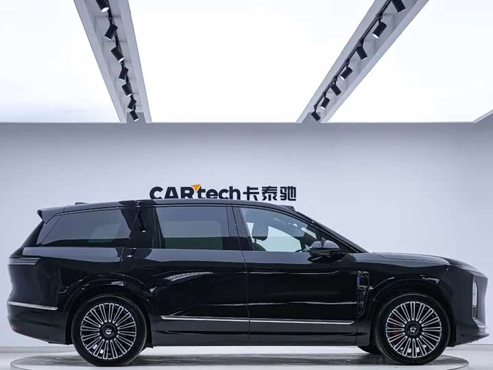 Фото 2 - Nio ES8