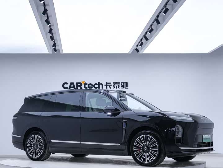 Фото 7 - Nio ES8