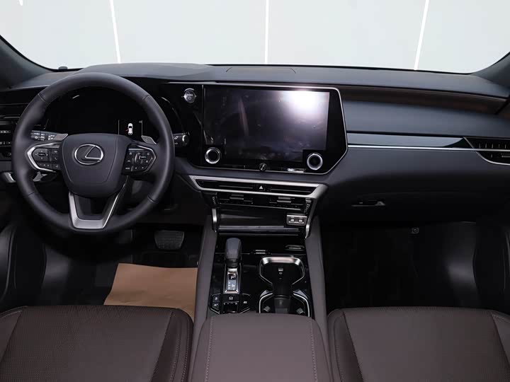 Фото 3 - Lexus RX