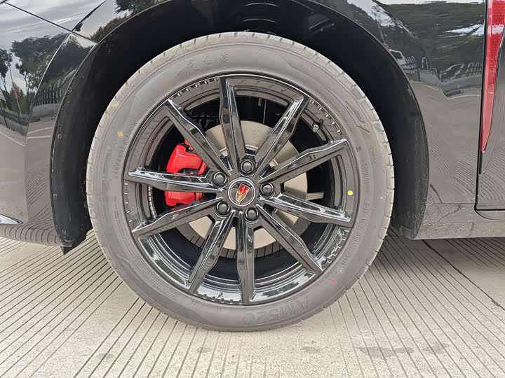 Фото 3 - Hongqi H5