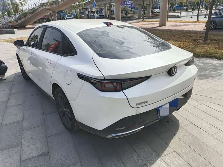 Фото 6 - Changan Yida