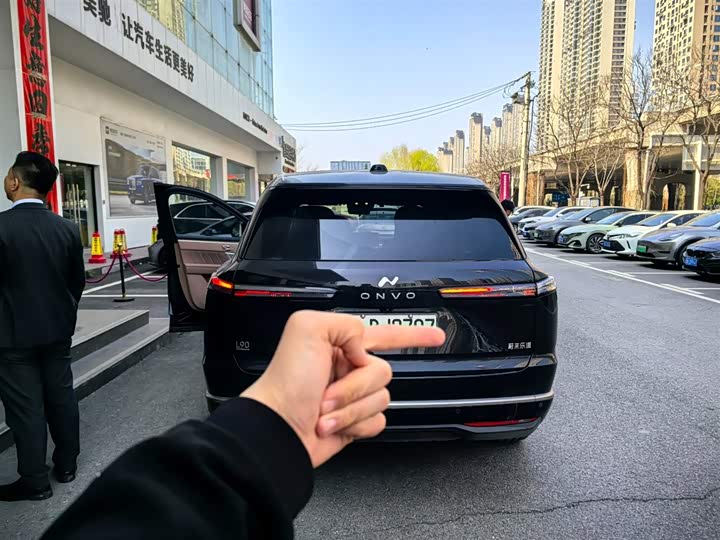 Фото 4 - Nio Onvo L90