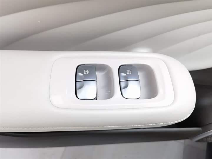 Фото 9 - GAC Aion UT