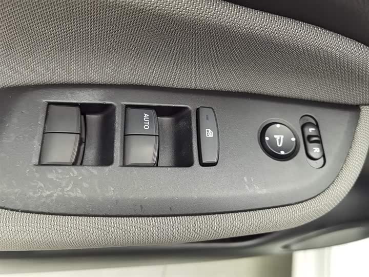 Фото 9 - Honda Life