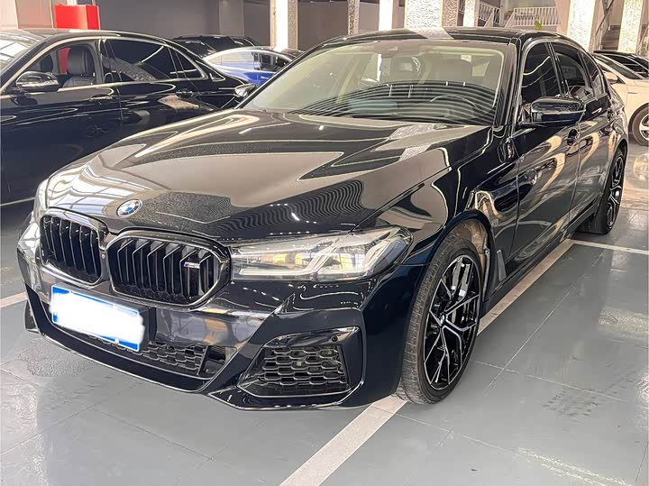 Фото 1 - BMW 5 Series