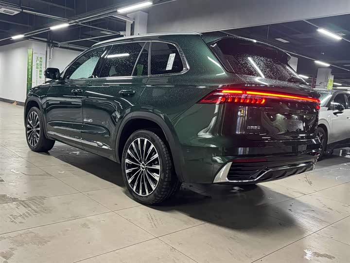 Фото 8 - Geely Monjaro