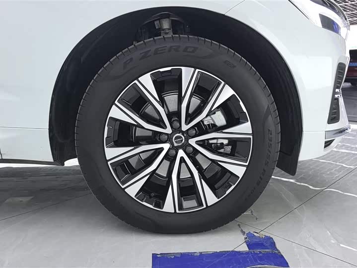 Photo 6 - Volvo XC60