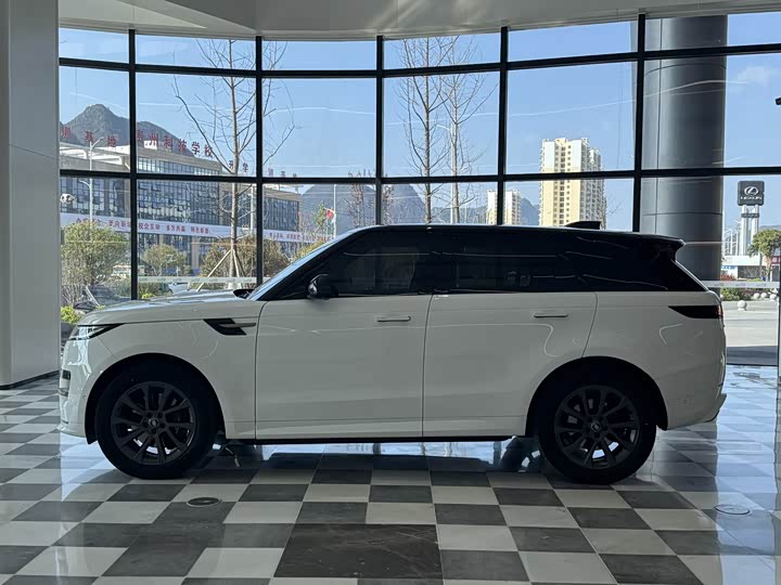 Photo 3 - Land Rover Range Rover Sport