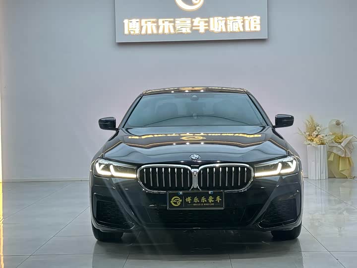 Фото 2 - BMW 5 Series