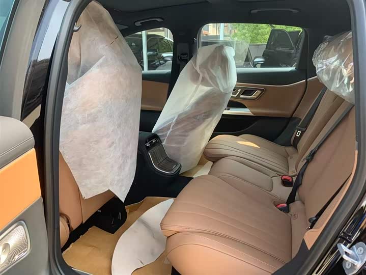 Фото 6 - Mercedes-Benz E-Class