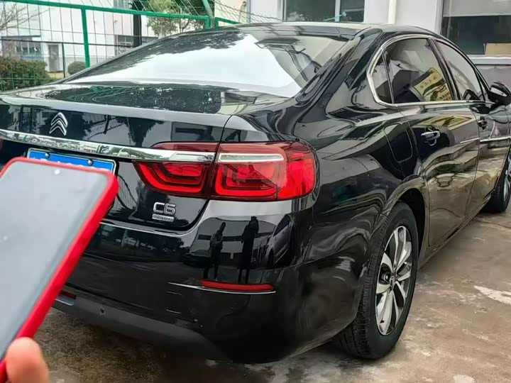 Фото 4 - Citroen C6