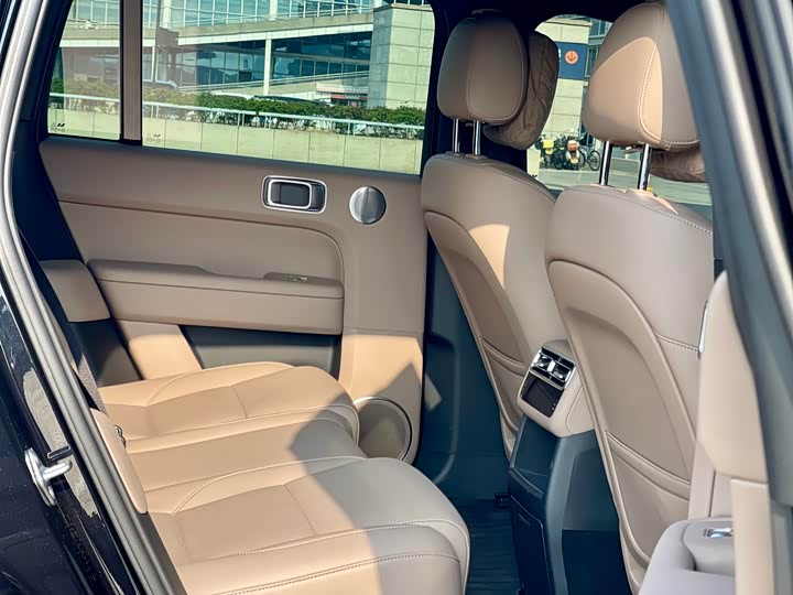 Photo 9 - LiXiang L6