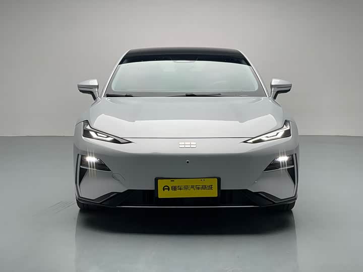 Photo 4 - Geely Galaxy E8