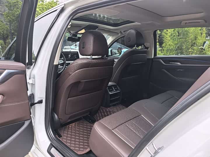 Фото 7 - BMW 5 Series Hybrid