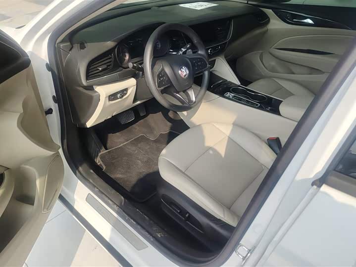 Фото 9 - Buick Regal