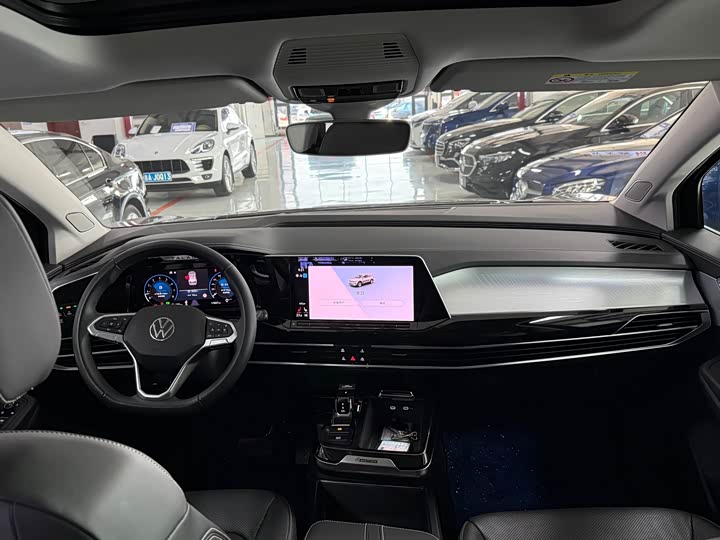 Фото 9 - Volkswagen Talagon