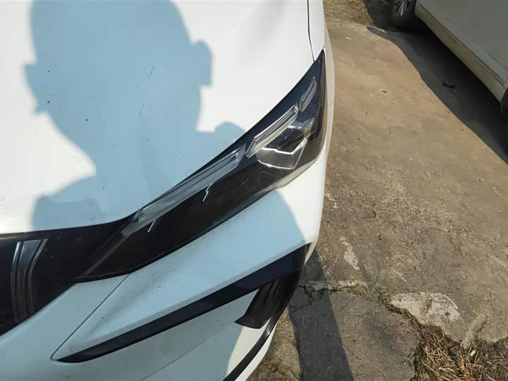 Фото 5 - Geely Binrui