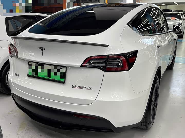 Фото 5 - Tesla Model Y