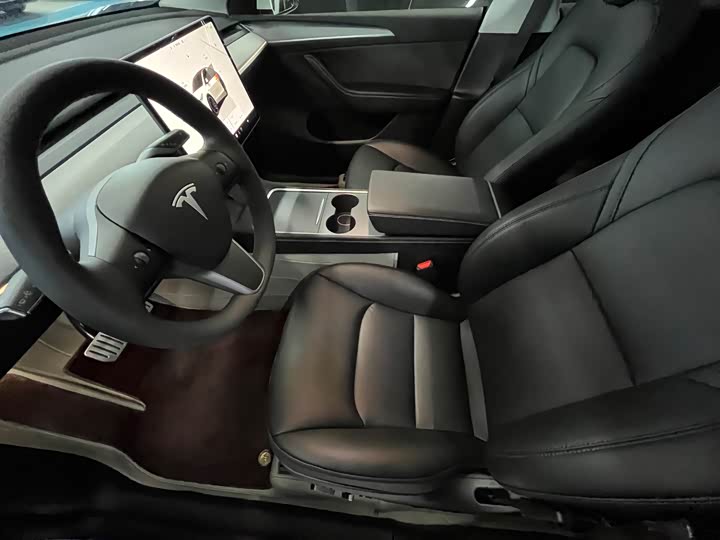 Фото 6 - Tesla Model Y