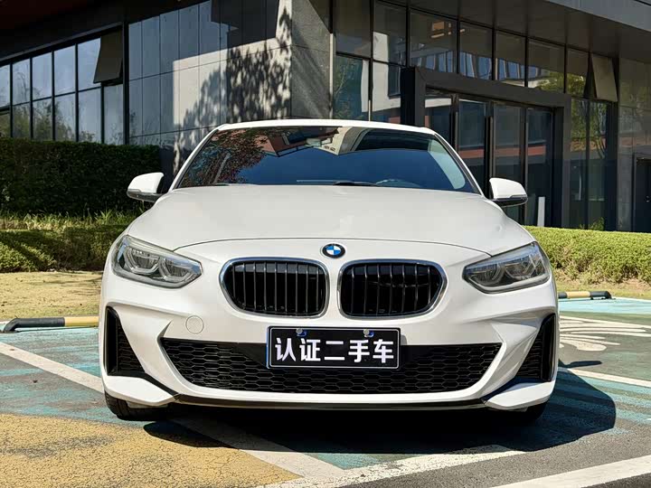 Фото 9 - BMW 1 Series
