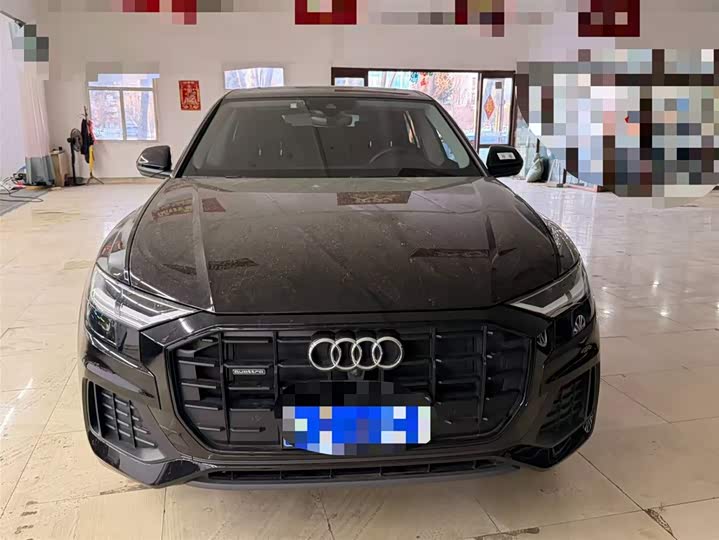 Фото 3 - Audi Q8