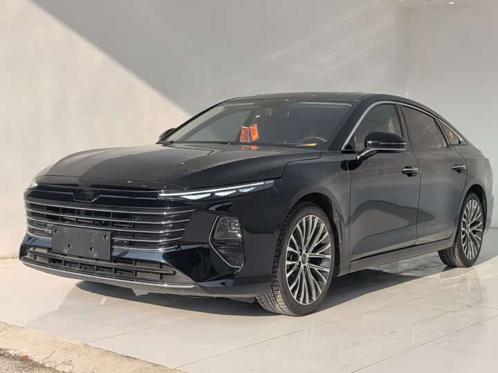 Фото 3 - Bestune B70