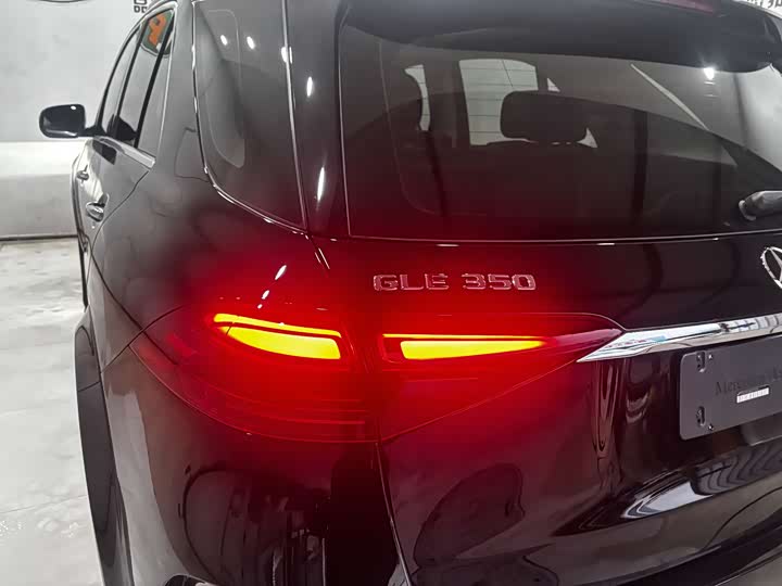 Фото 9 - Mercedes-Benz GLE-Class