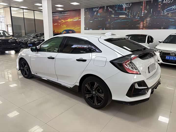 Фото 4 - Honda Civic