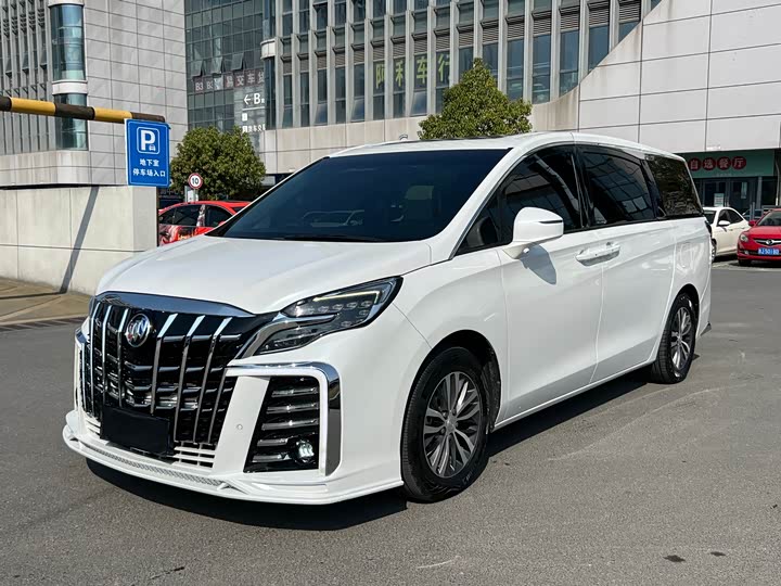 Фото 3 - Buick GL8 ES