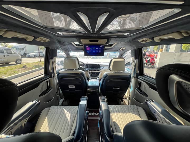 Фото 8 - Buick GL8 ES