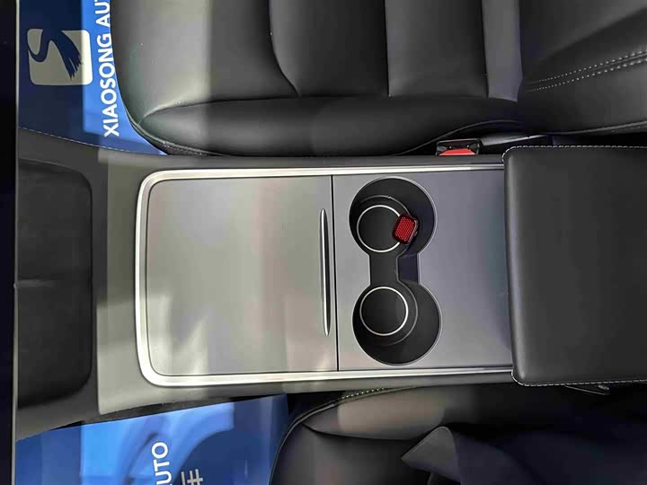 Фото 9 - Tesla Model Y