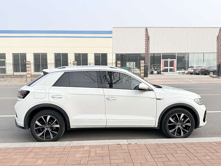 Photo 7 - Volkswagen T-Roc